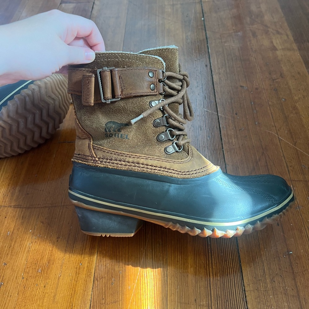 Sorel Waterproof Winter Duck Boots 🥾